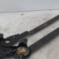 Leve vitre mecanique avant droit RENAULT TRAFIC 1