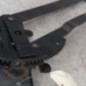 Leve vitre mecanique avant droit RENAULT TRAFIC 1