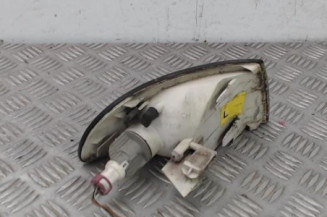 Optique avant secondaire gauche (feux)(clignotant) AUDI A4 1