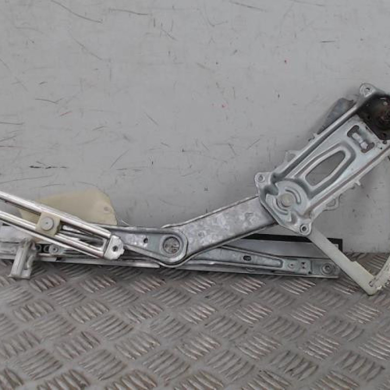 Leve vitre mecanique avant gauche OPEL CORSA C