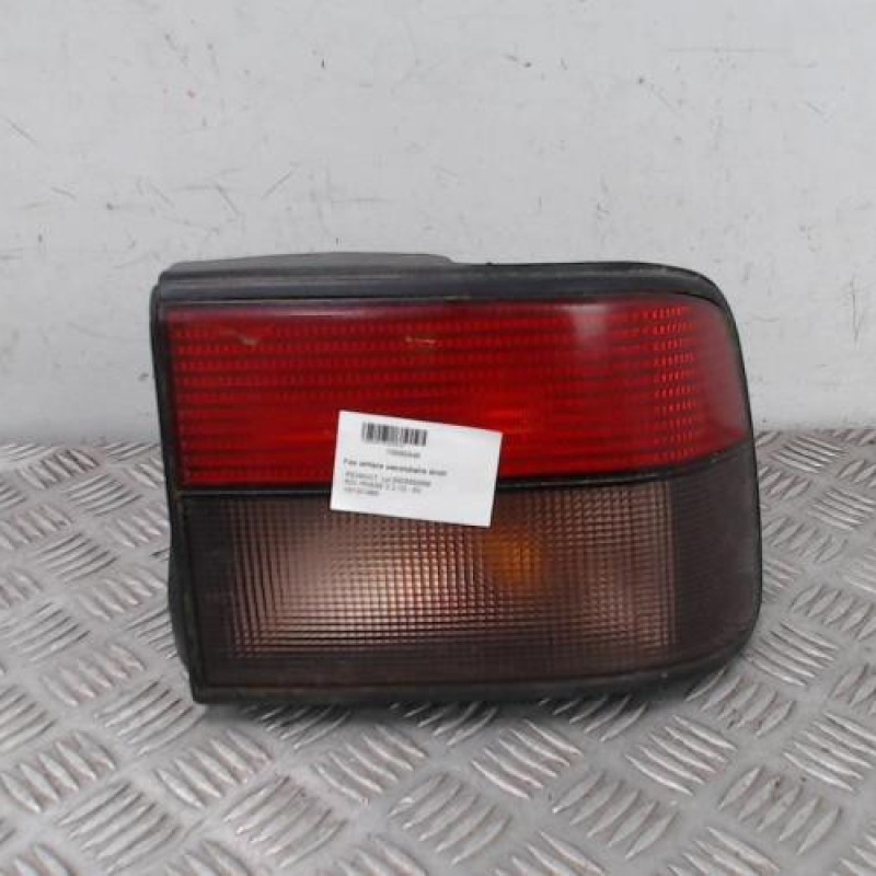 Feu arriere secondaire droit (feux) RENAULT R21