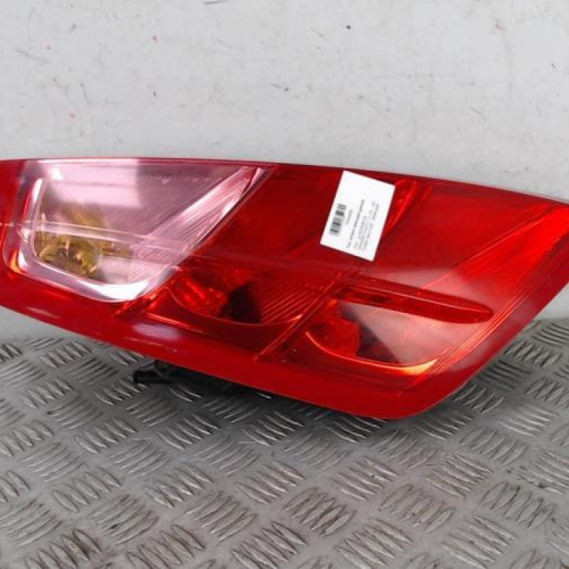 Feu arriere principal gauche (feux) FIAT GRANDE PUNTO