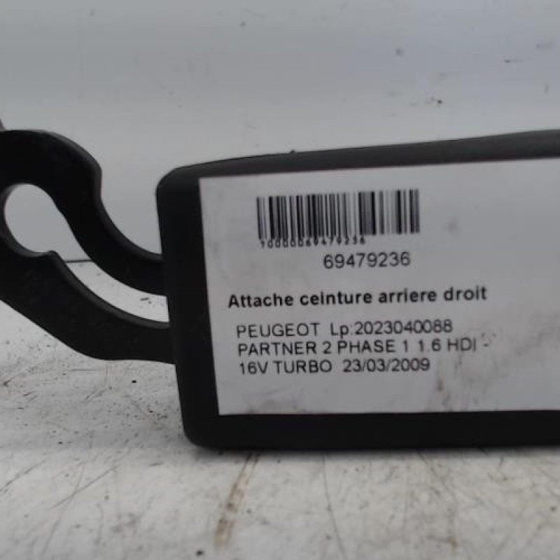 Attache ceinture arriere droit PEUGEOT PARTNER 2