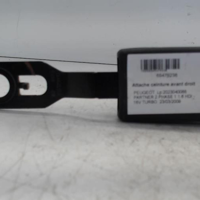 Attache ceinture avant droit PEUGEOT PARTNER 2