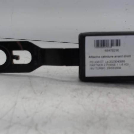 Attache ceinture avant droit PEUGEOT PARTNER 2 Photo n°1