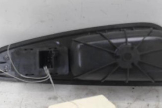 Interrupteur de leve vitre arriere droit PEUGEOT 308 1