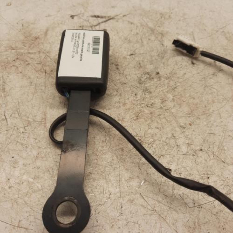 Attache ceinture avant gauche NISSAN MICRA 4