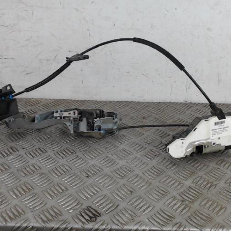 Serrure avant gauche CITROEN C4 PICASSO 1 Serrure avant gauche CITROEN C4 PICASSO 1