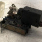 Serrure avant droit PEUGEOT 106