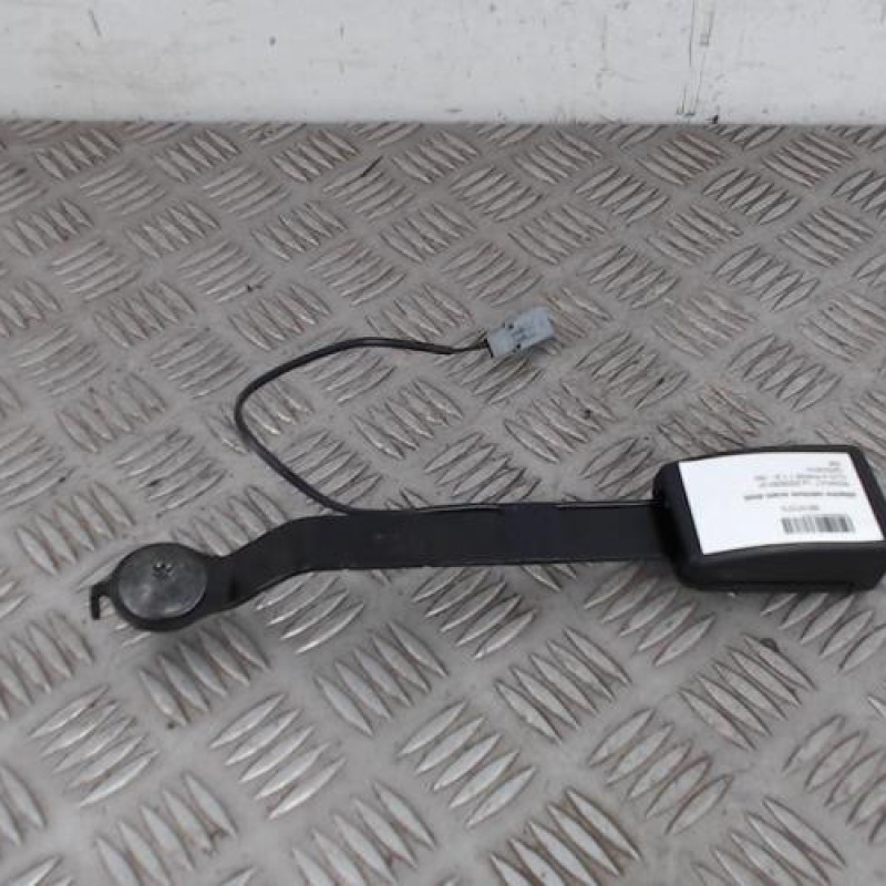 Attache ceinture avant droit RENAULT CLIO 4