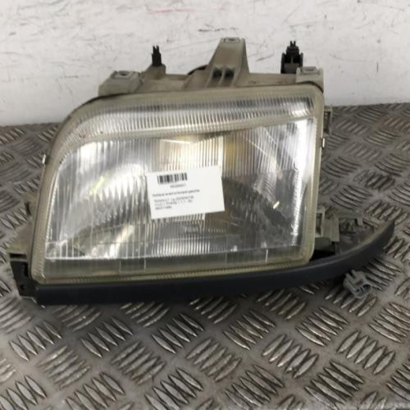 Optique avant principal gauche (feux)(phare) RENAULT CLIO 1
