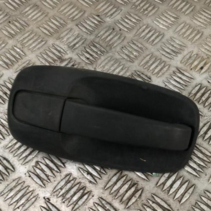 Poignee porte avant droit RENAULT TRAFIC 2 Poignee porte avant droit RENAULT TRAFIC 2