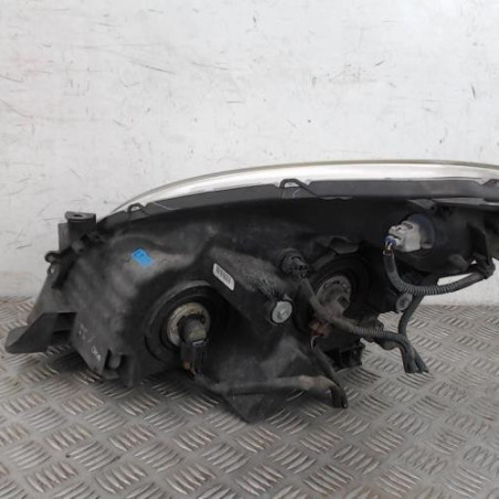 Optique avant principal droit (feux)(phare) TOYOTA COROLLA VERSO 2