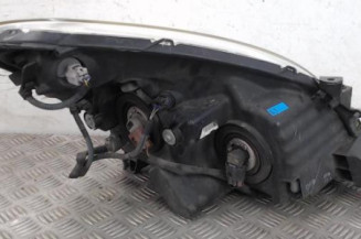 Optique avant principal gauche (feux)(phare) TOYOTA COROLLA VERSO 2