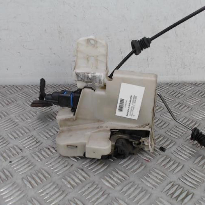 Serrure avant gauche VOLKSWAGEN POLO 4