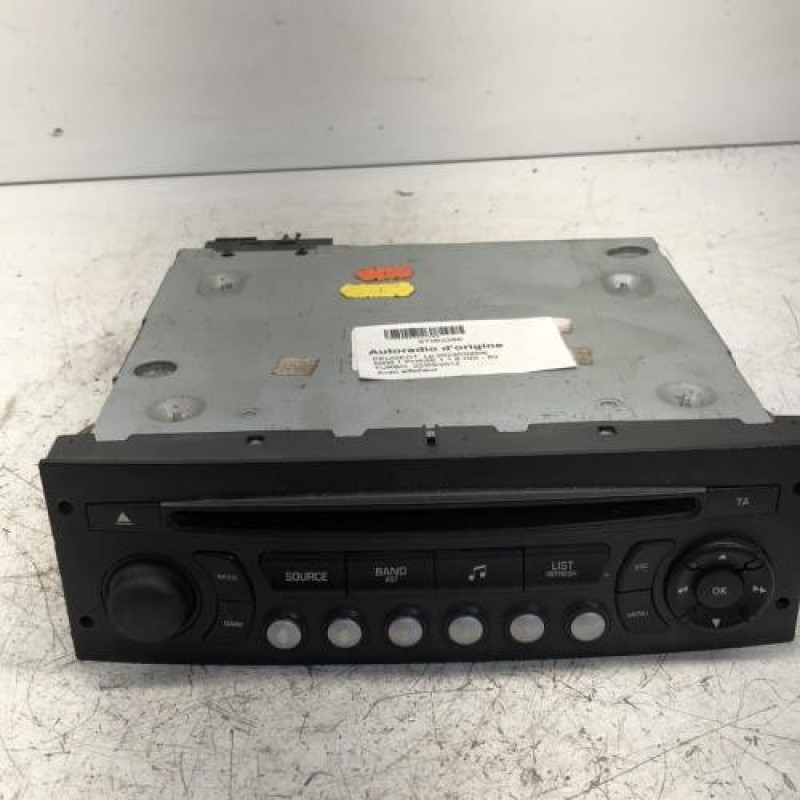 Autoradio d'origine PEUGEOT 5008 1