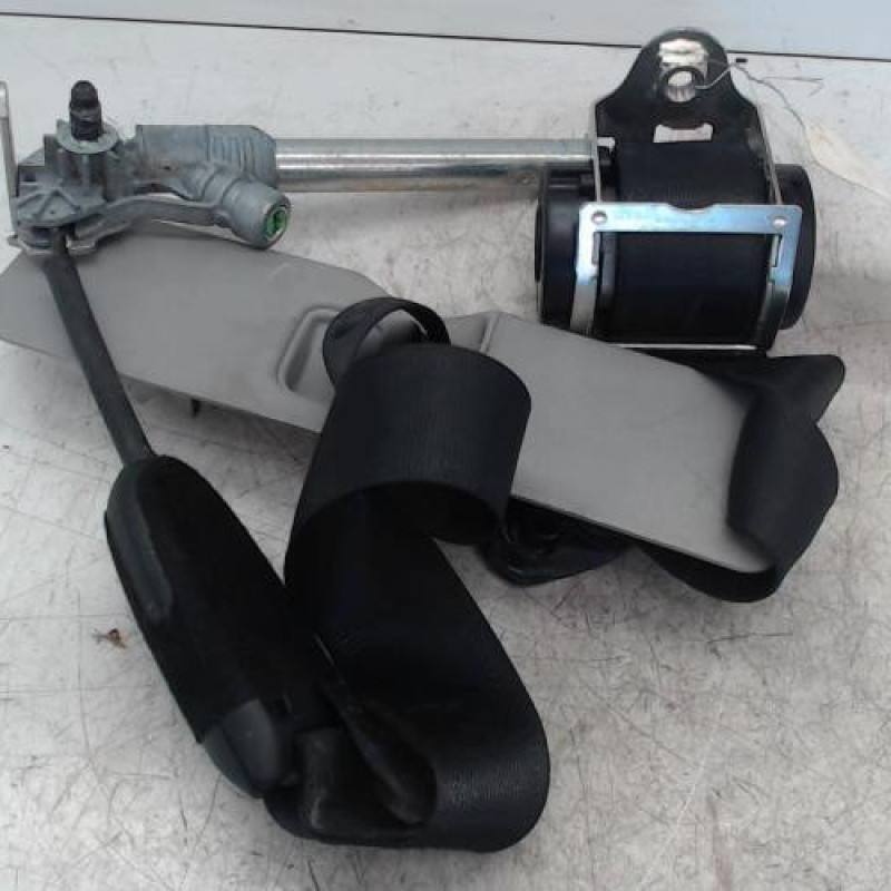 Ceinture avant gauche OPEL CORSA D Ceinture avant gauche OPEL CORSA D