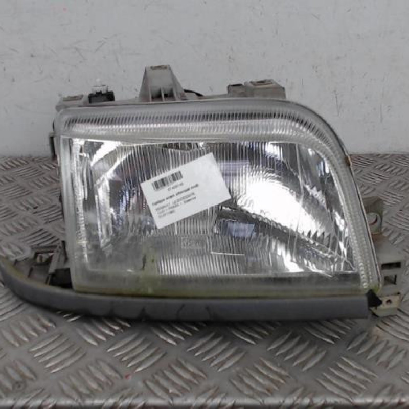 Optique avant principal droit (feux)(phare) RENAULT CLIO 1