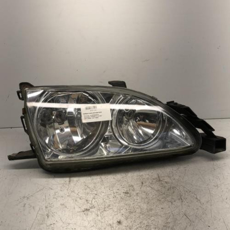 Optique avant principal droit (feux)(phare) TOYOTA AVENSIS 1