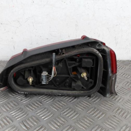Feu arriere principal gauche (feux) PEUGEOT 106