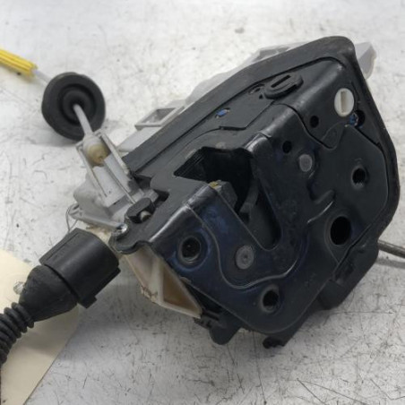 Serrure arriere droit AUDI A4 2 Photo n°1