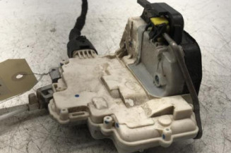 Serrure arriere droit AUDI A4 2