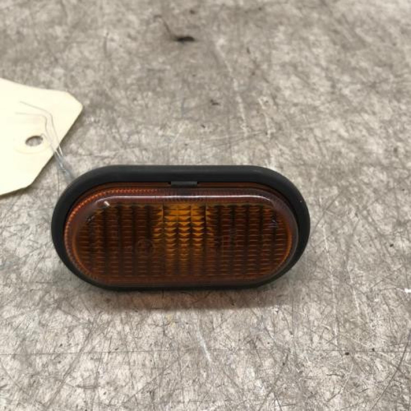 Repetiteur clignotant avant gauche (Feux) RENAULT TRAFIC 2