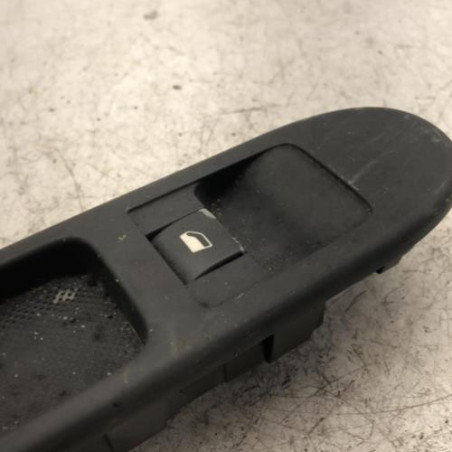 Interrupteur de leve vitre avant droit PEUGEOT 307