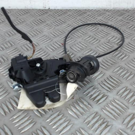 Serrure de coffre MERCEDES CLASSE E 207 Photo n°1