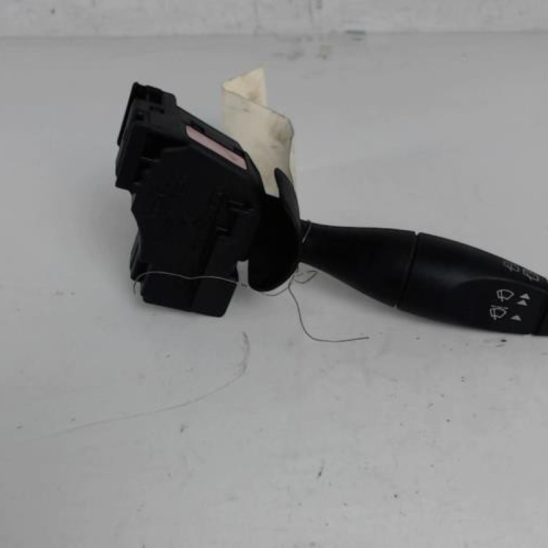 Commodo d'essuie glaces FORD FIESTA 5 Commodo d'essuie glaces FORD FIESTA 5