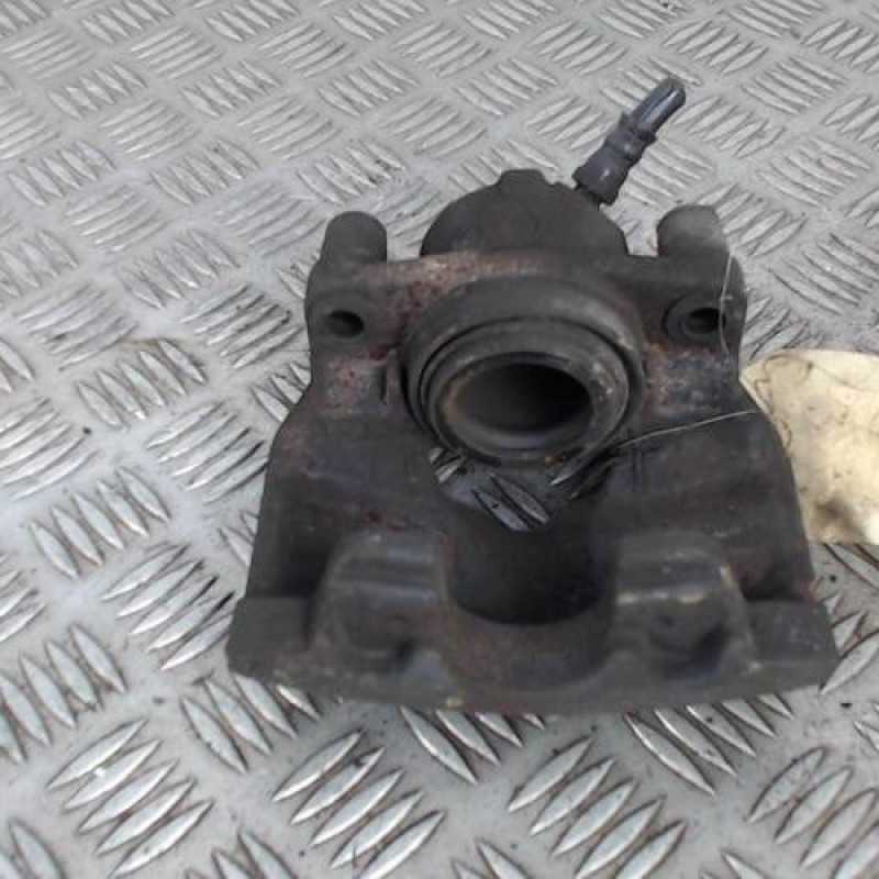 Etrier avant droit (freinage) RENAULT MEGANE 3 Etrier avant droit (freinage) RENAULT MEGANE 3