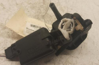 Bouton de coffre RENAULT CLIO 2 Photo n°3