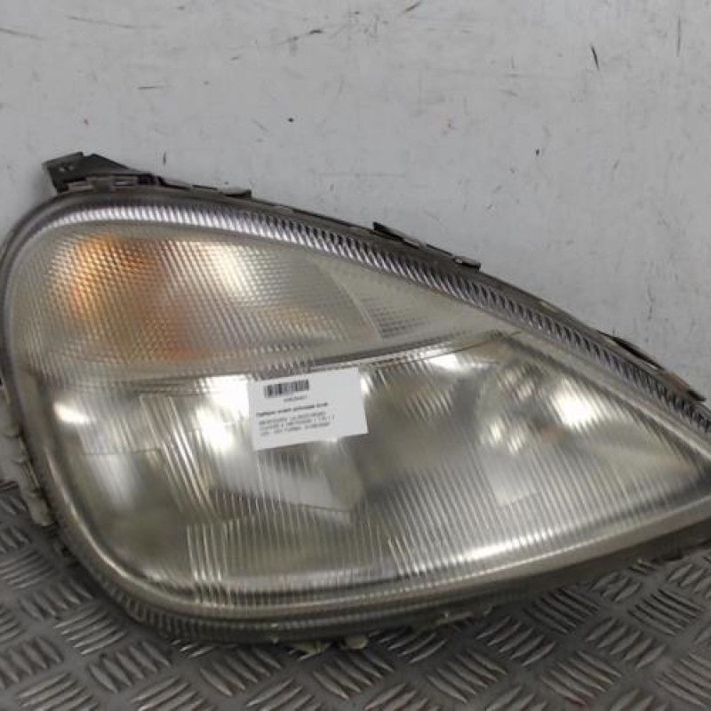 Optique avant principal droit (feux)(phare) MERCEDES CLASSE A 168