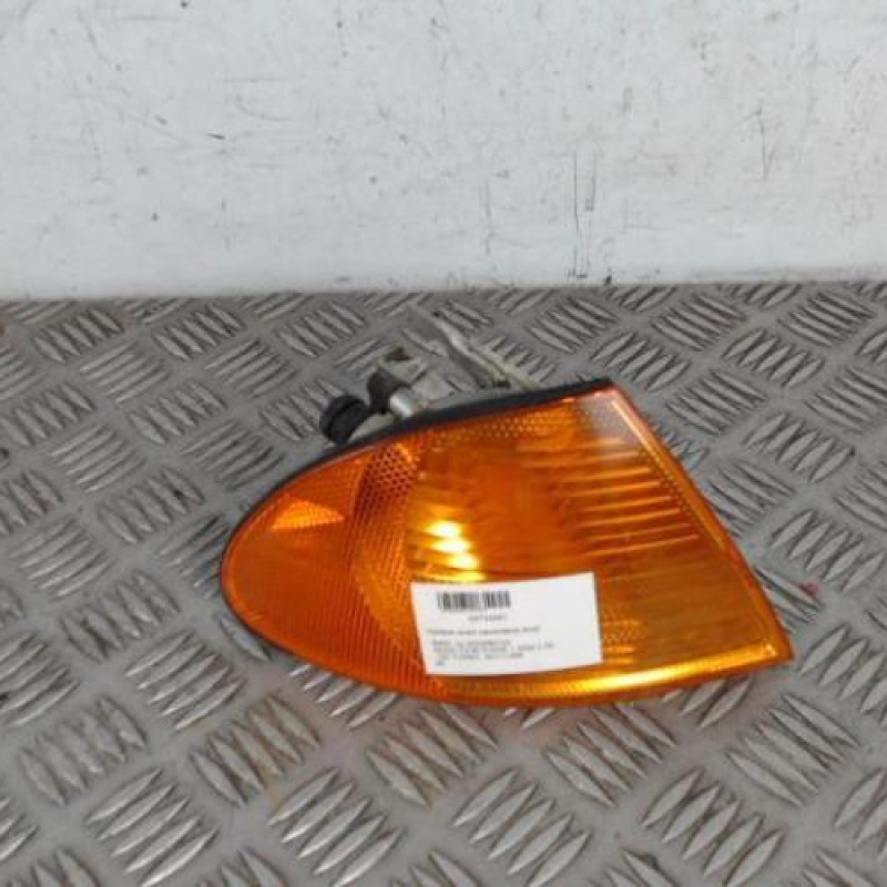 Optique avant secondaire droit (feux)(clignotant) BMW SERIE 3 E46