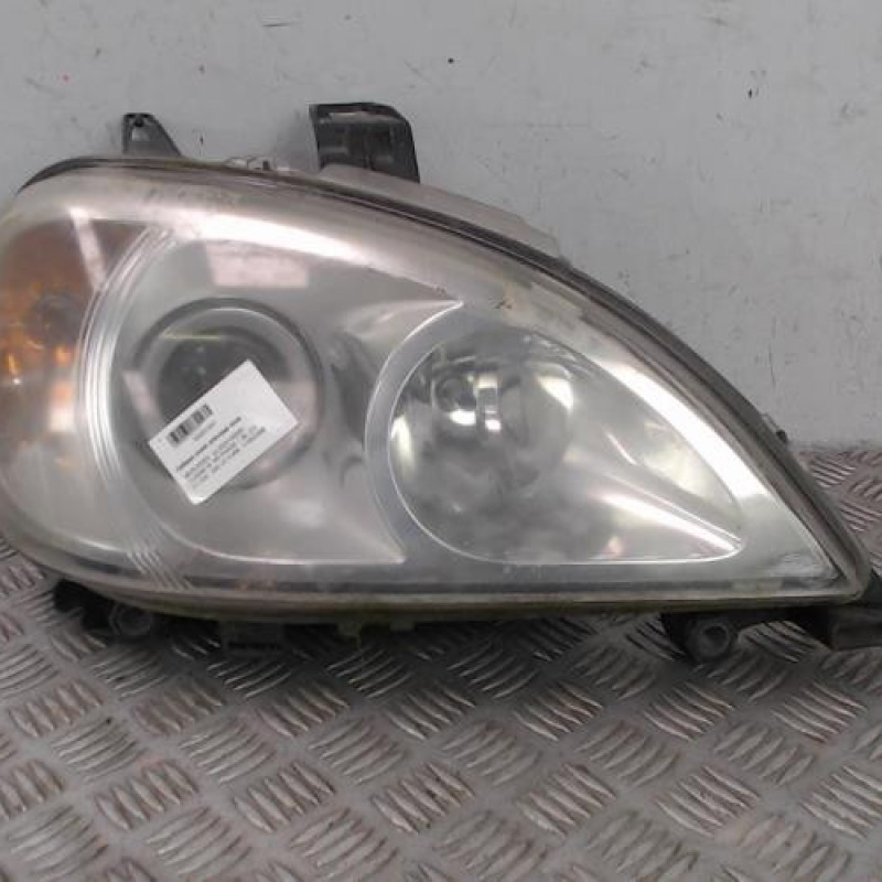 Optique avant principal droit (feux)(phare) MERCEDES CLASSE M 163