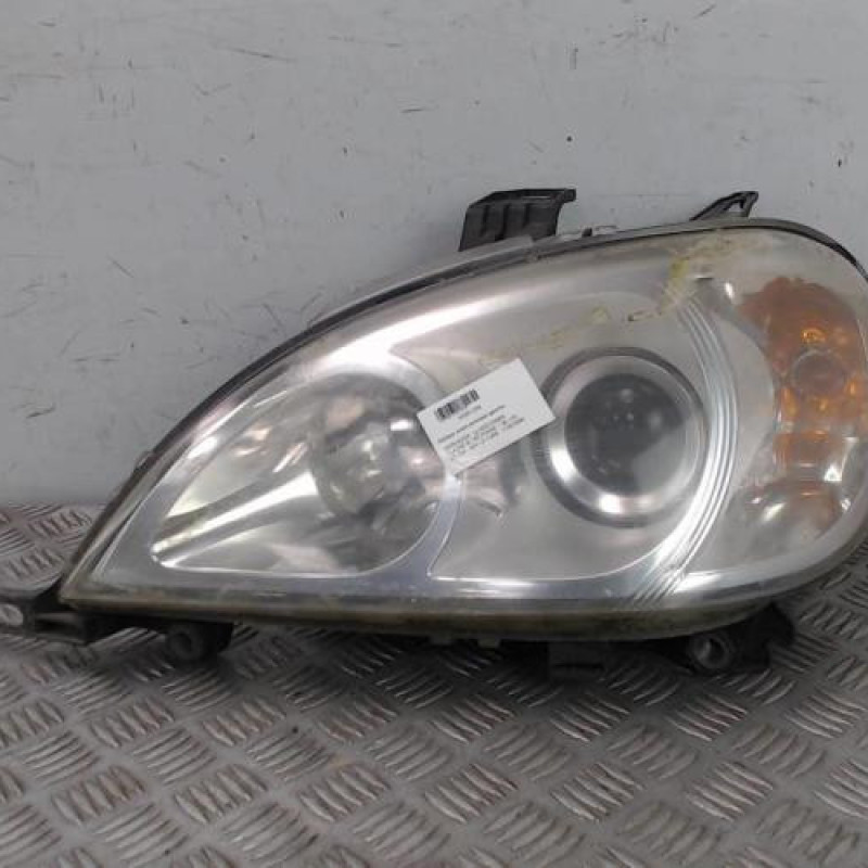 Optique avant principal gauche (feux)(phare) MERCEDES CLASSE M 163