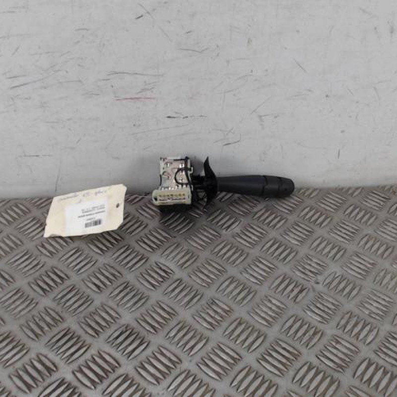 Commodo d'essuie glaces RENAULT CLIO 2 Commodo d'essuie glaces RENAULT CLIO 2