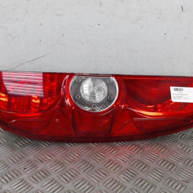 Feu arriere principal droit (feux) FIAT DOBLO 2 Feu arriere principal droit (feux) FIAT DOBLO 2