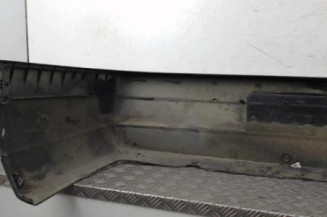 Pare choc arriere PEUGEOT 405 Photo n°6