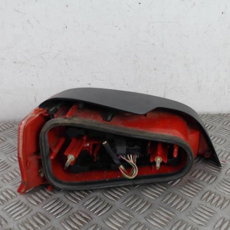 Feu arriere principal droit (feux) PEUGEOT 106