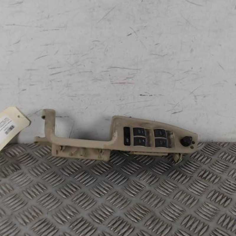 Interrupteur de leve vitre avant gauche AUDI A4 2