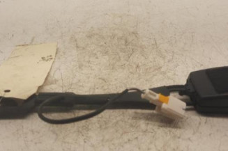 Attache ceinture avant droit PEUGEOT 5008 1 Photo n°1