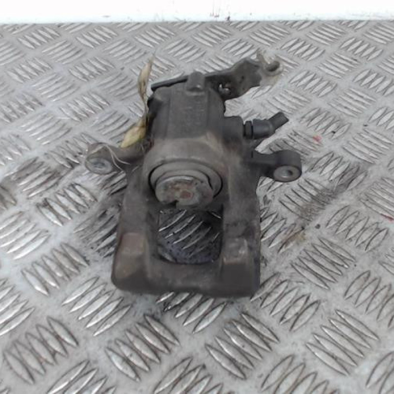 Etrier arriere droit (freinage) VOLKSWAGEN GOLF 6 Etrier arriere droit (freinage) VOLKSWAGEN GOLF 6