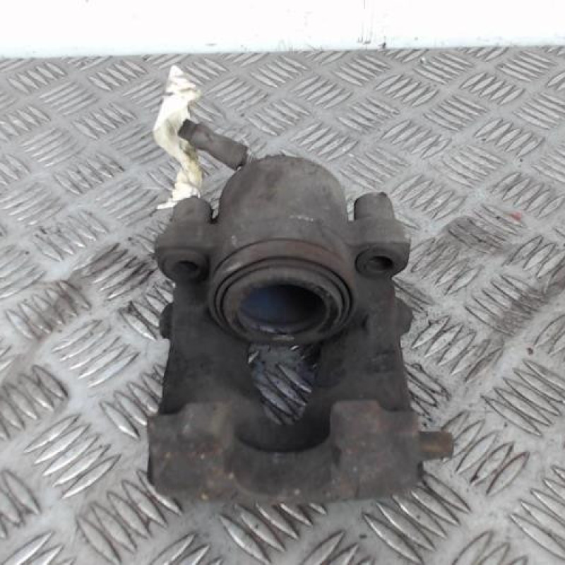 Etrier avant gauche (freinage) VOLKSWAGEN GOLF 6