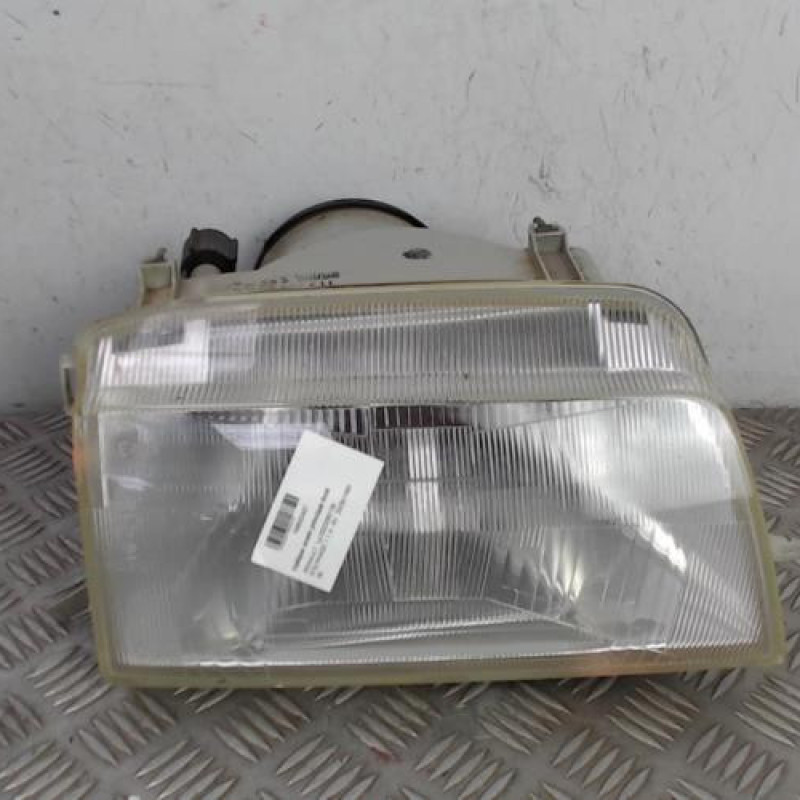Optique avant principal droit (feux)(phare) RENAULT R19