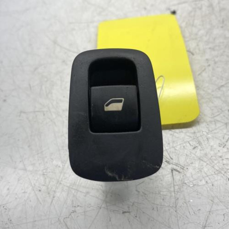 Interrupteur de leve vitre arriere droit CITROEN C4 GRAND PICASSO 1