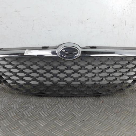 Calandre DAIHATSU SIRION 1 Photo n°1