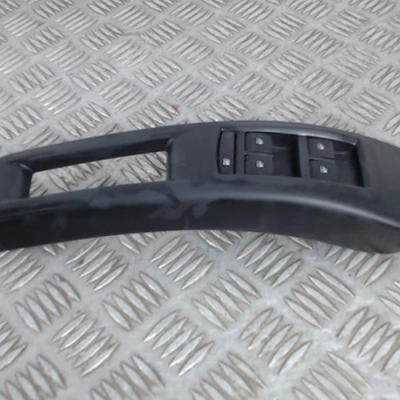 Interrupteur de leve vitre avant gauche OPEL MERIVA B