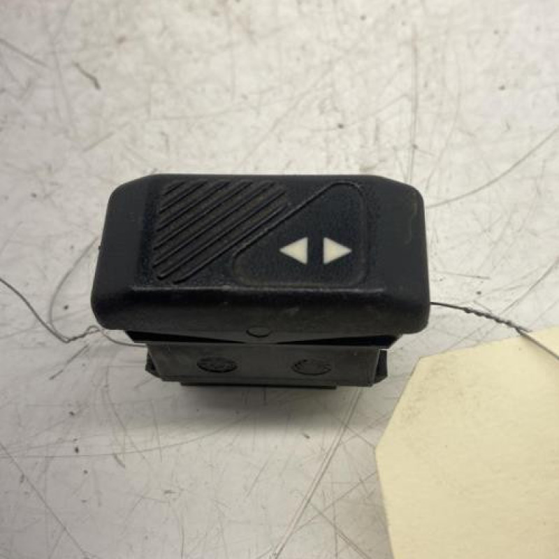 Interrupteur de leve vitre avant droit RENAULT ESPACE 2