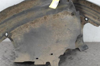 Pare boue avant gauche RENAULT SCENIC 1